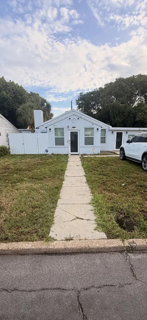 629 56th Street West Palm Beach FL 33407