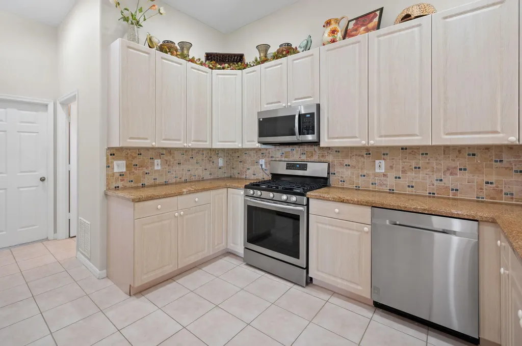 1534 SW Mockingbird Circle Port St Lucie FL 34986