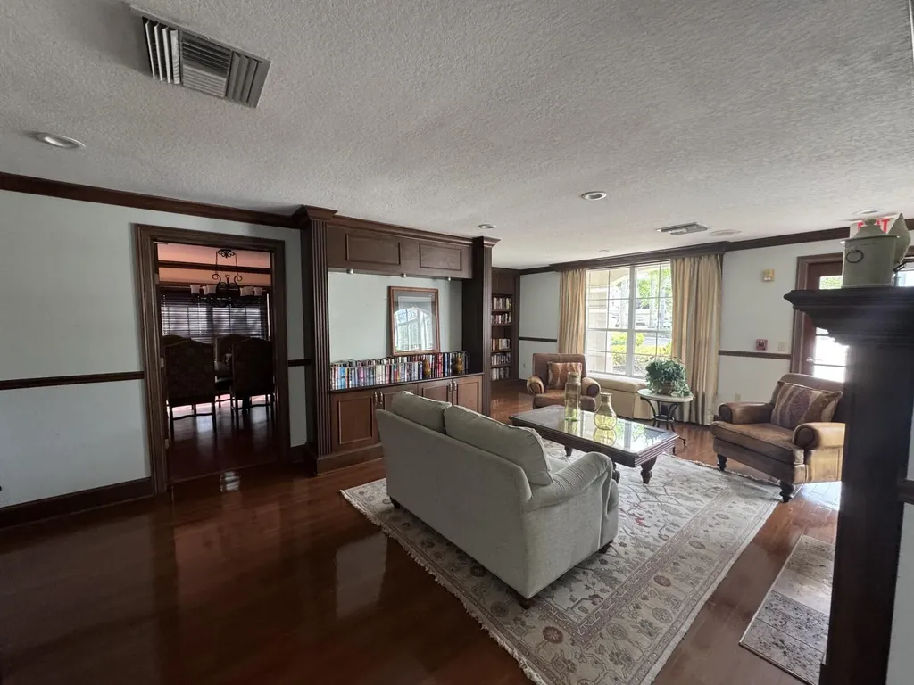 106 SW Peacock Boulevard Port St Lucie FL 34986