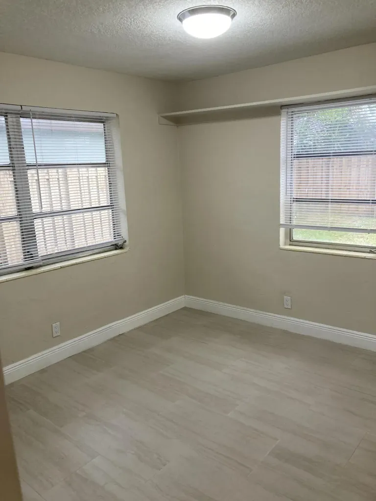 1648 NE 31st Court Pompano Beach FL 33064