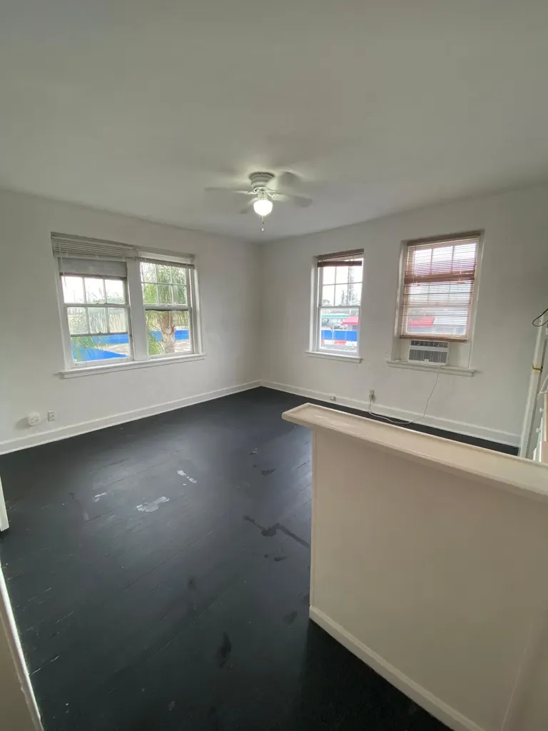 523 24th Street West Palm Beach FL 33407