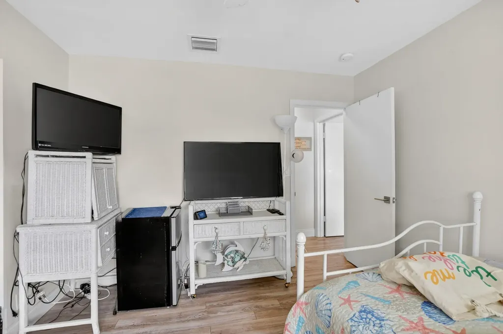 1050 NW 13th Street Boca Raton FL 33486
