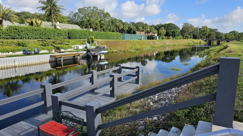 2620 SW 22nd Avenue Delray Beach FL 33445