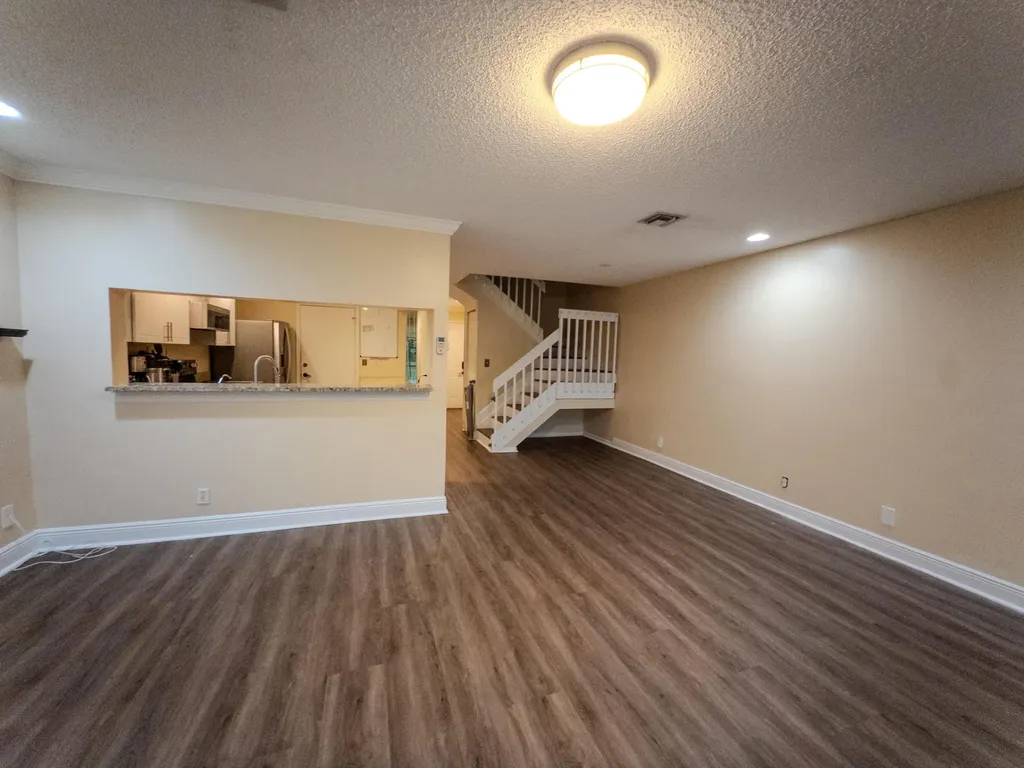 2011 E Discovery Circle Circle E Deerfield Beach FL 33442