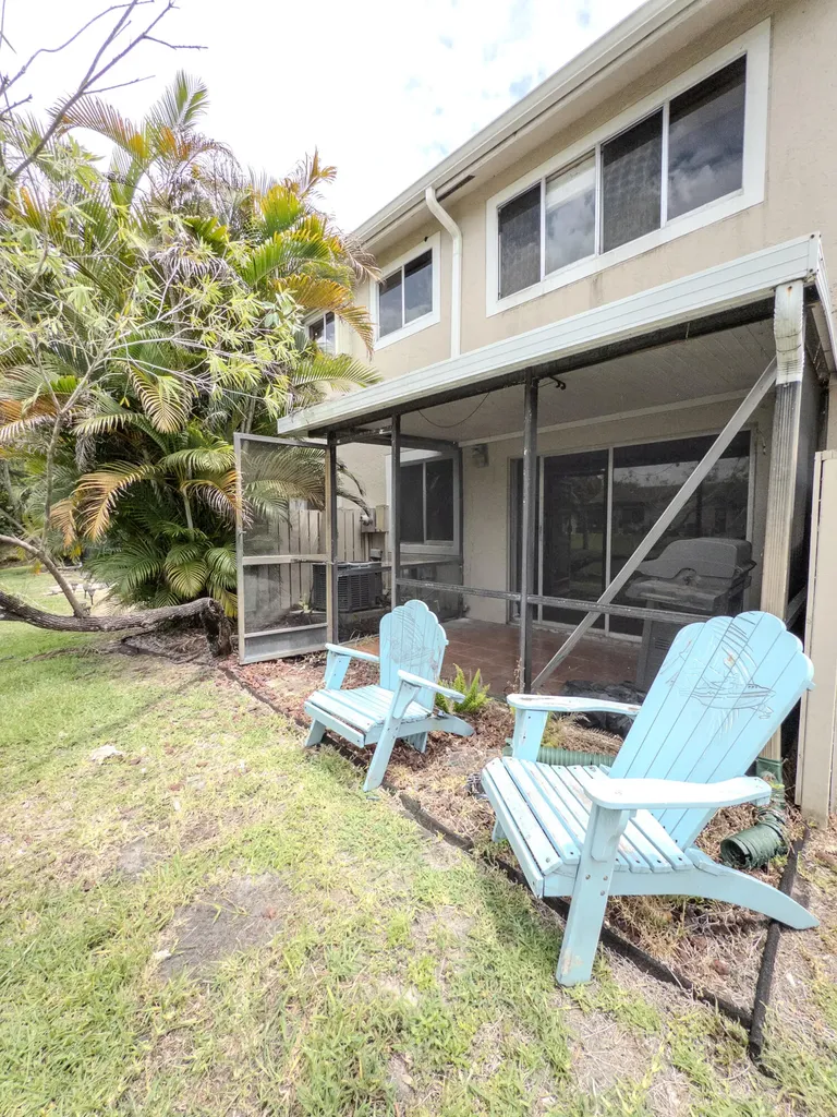 2011 E Discovery Circle Circle E Deerfield Beach FL 33442