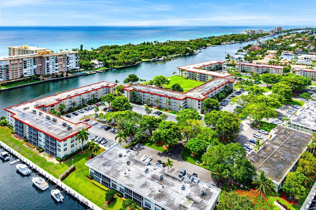 3150 NE 48th Court Lighthouse Point FL 33064