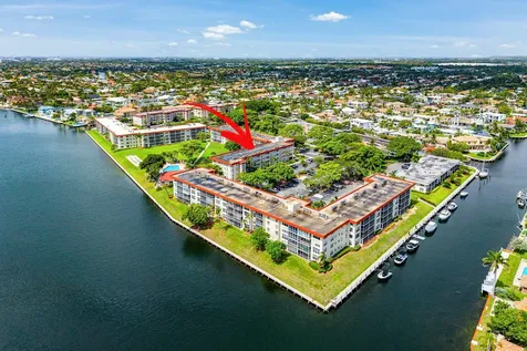 3150 NE 48th Court Lighthouse Point FL 33064