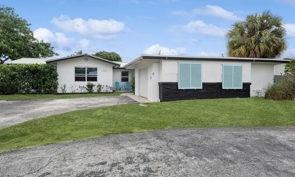 194 SE 27th Avenue Boynton Beach FL 33435