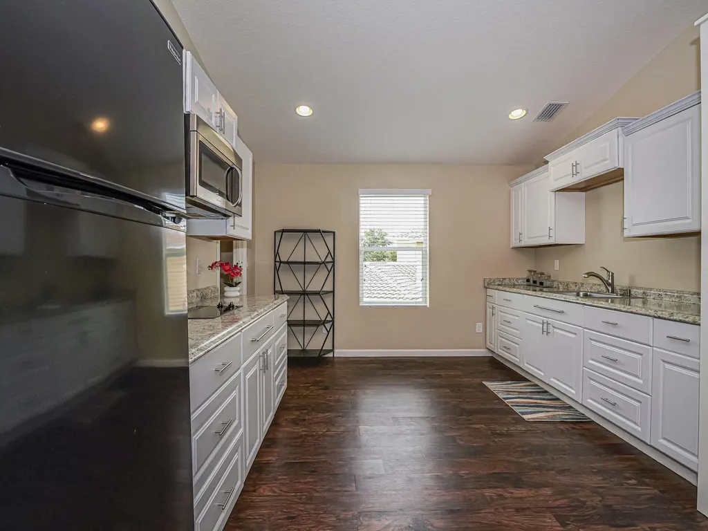 1750 SW Berkshire Circle Circle SW Vero Beach FL 32968