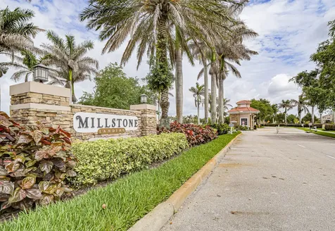1750 SW Berkshire Circle Circle SW Vero Beach FL 32968