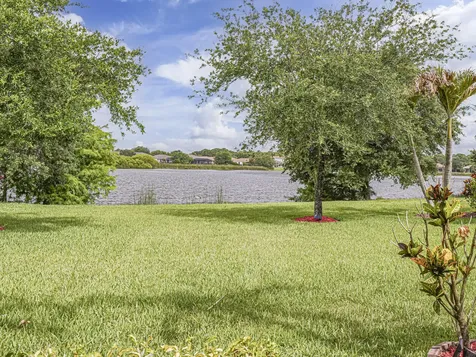 1750 SW Berkshire Circle Circle SW Vero Beach FL 32968
