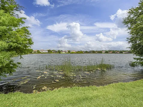 1750 SW Berkshire Circle Circle SW Vero Beach FL 32968