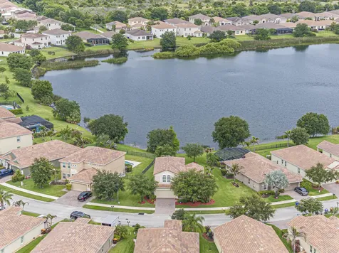 1750 SW Berkshire Circle Circle SW Vero Beach FL 32968