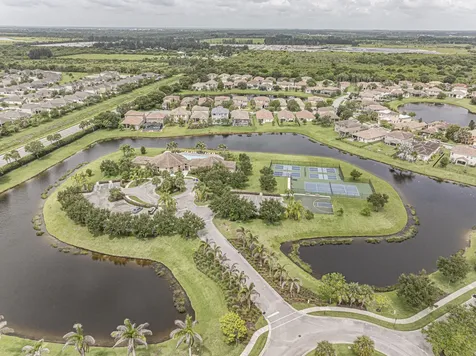 1750 SW Berkshire Circle Circle SW Vero Beach FL 32968