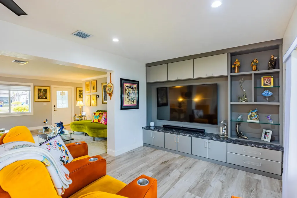 801 SE 5th Terrace Pompano Beach FL 33060