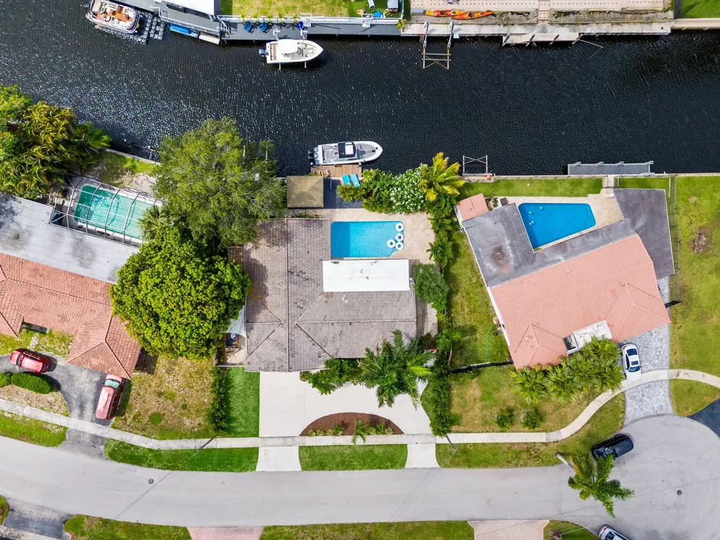 6040 SW 14th Street Plantation FL 33317