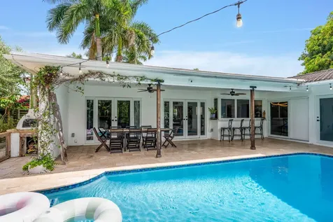 6040 SW 14th Street Plantation FL 33317