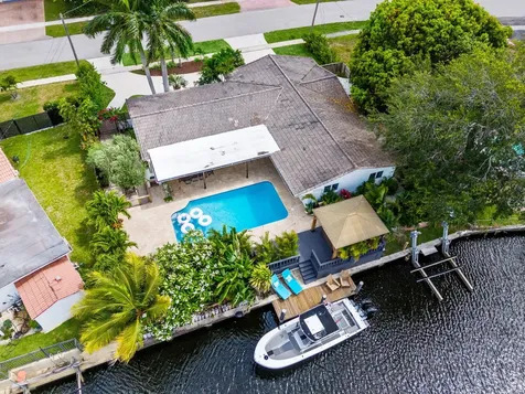 6040 SW 14th Street Plantation FL 33317