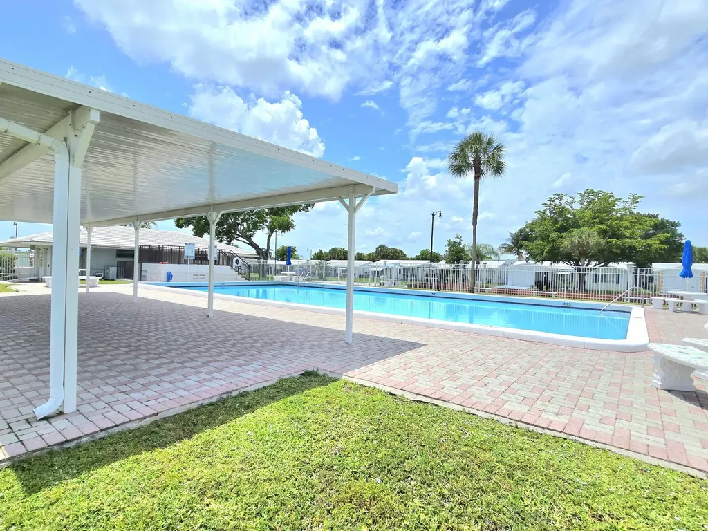 2501 W Golf Boulevard Pompano Beach FL 33064