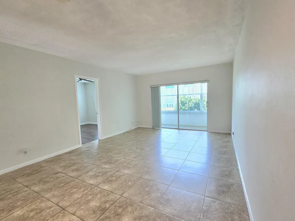 2501 W Golf Boulevard Pompano Beach FL 33064