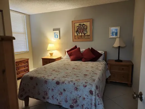 450 Egret Circle Delray Beach FL 33444