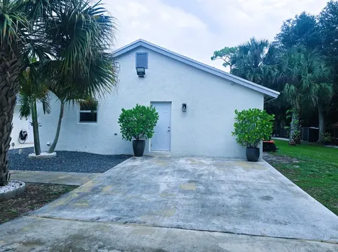 17224 90th Street N Loxahatchee FL 33470