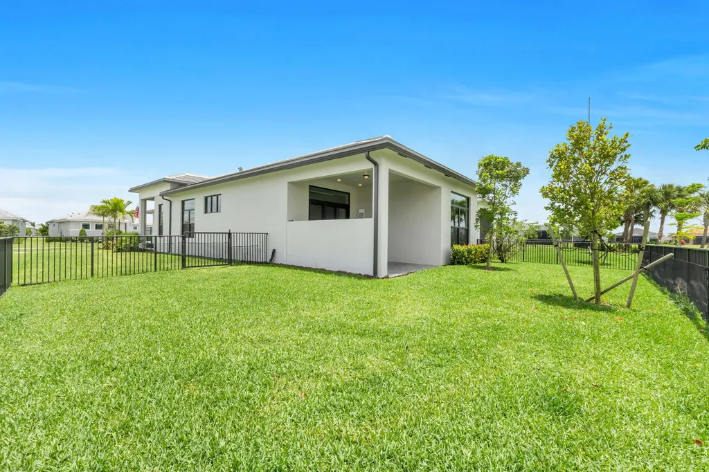 5357 Saint Armands Way Westlake FL 33470