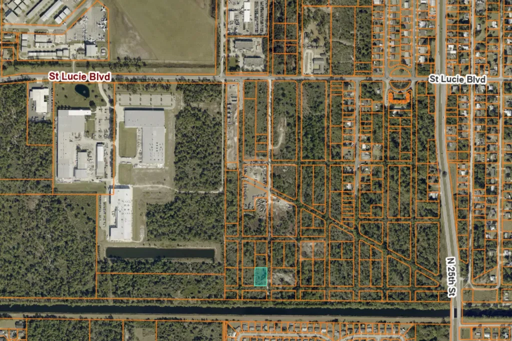 -- Shawnee Avenue Fort Pierce FL 34946