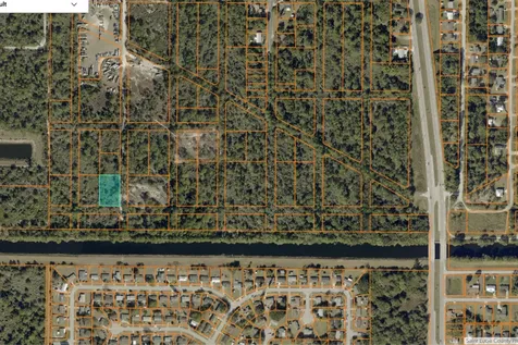 -- Shawnee Avenue Fort Pierce FL 34946