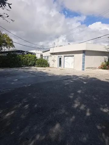 3311 N Dixie Highway Pompano Beach FL 33064