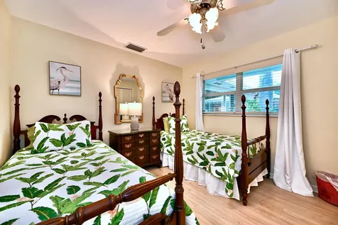 129 Alhambra Place West Palm Beach FL 33405