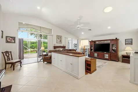 5081 Glenville Drive Boynton Beach FL 33437