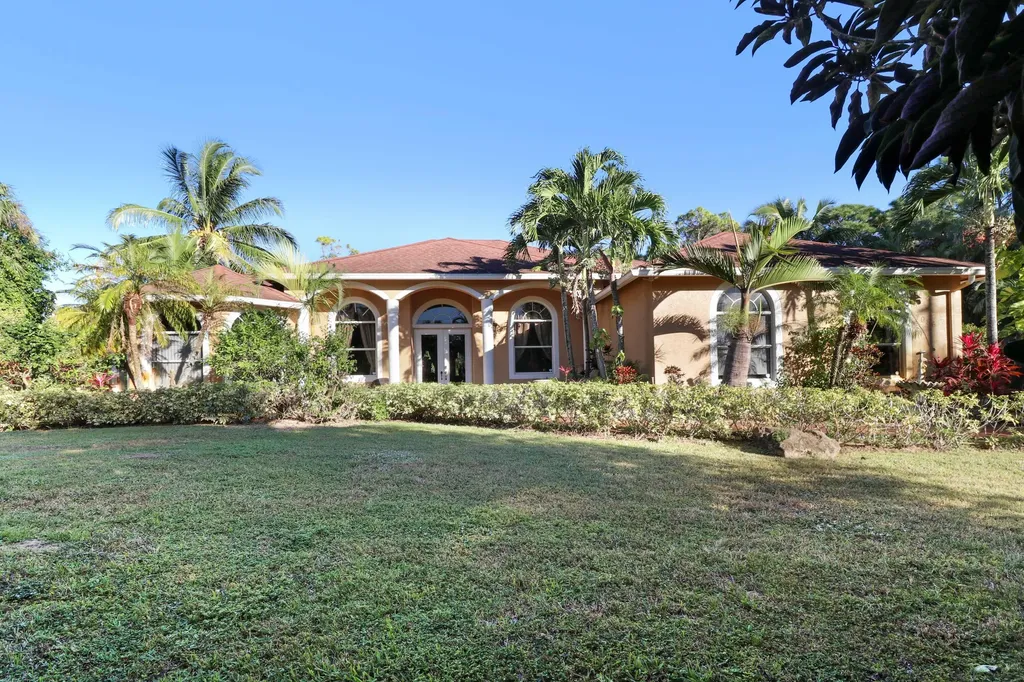 7086 Hall Boulevard The Acreage FL 33470