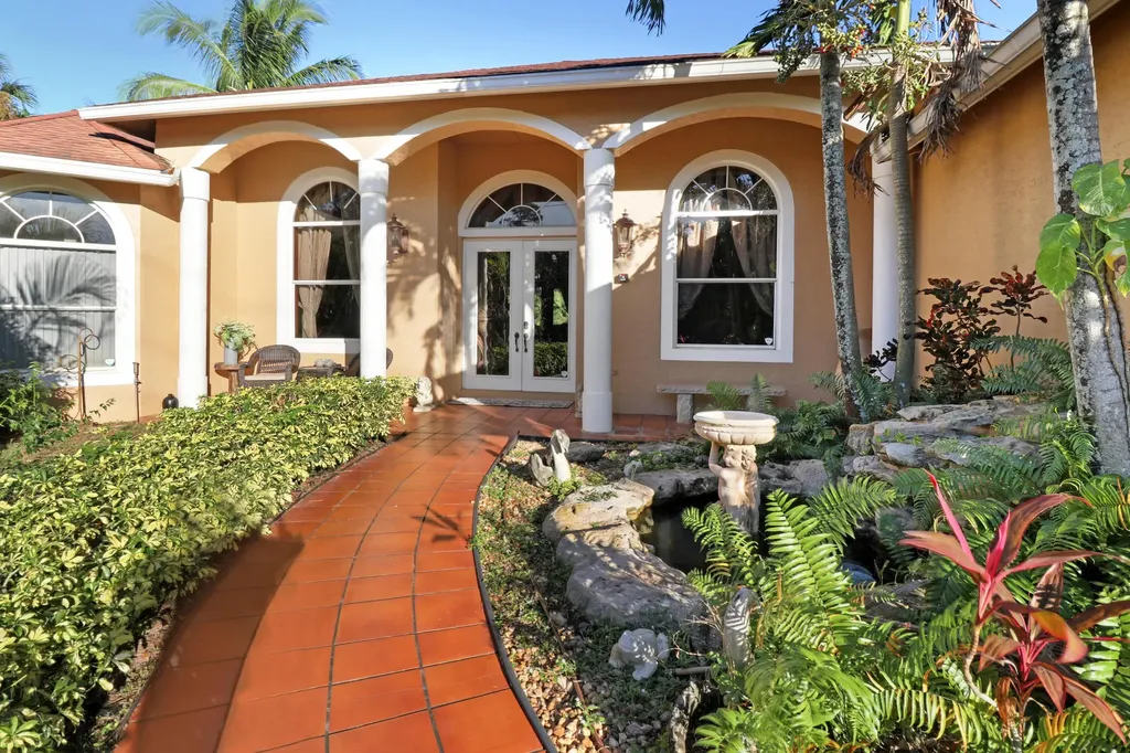 7086 Hall Boulevard The Acreage FL 33470