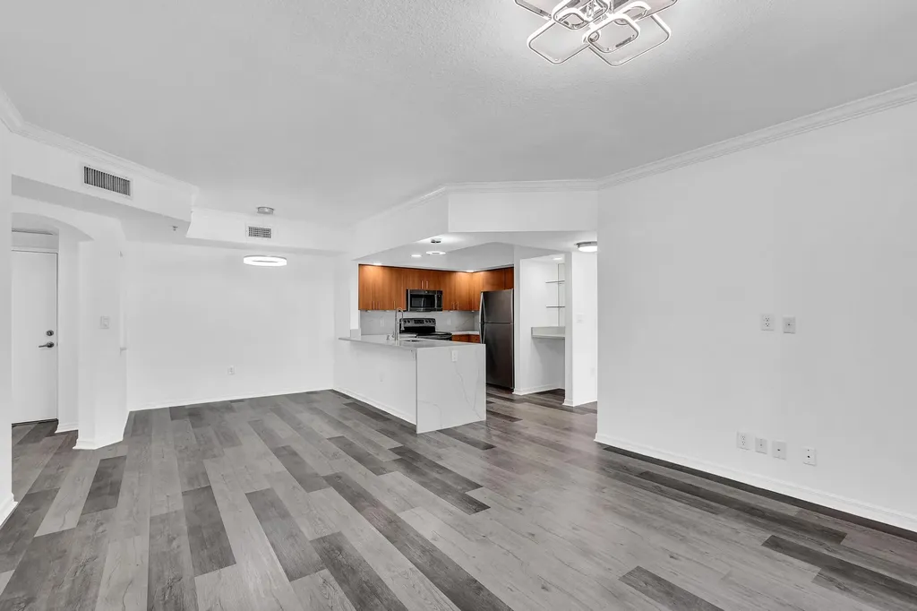 110 N Federal Highway Fort Lauderdale FL 33301