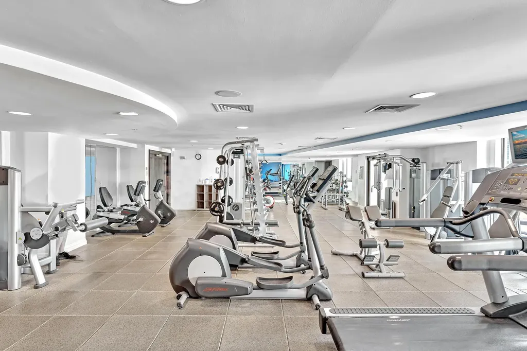 110 N Federal Highway Fort Lauderdale FL 33301
