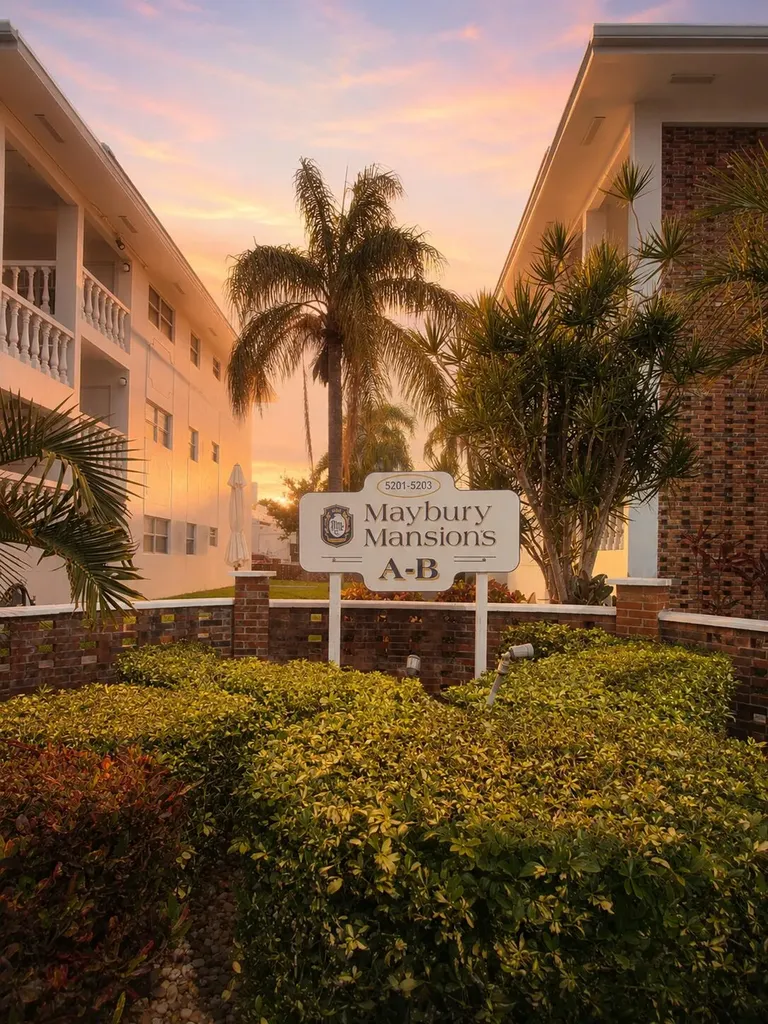 5203 NE 24th Terrace Fort Lauderdale FL 33308