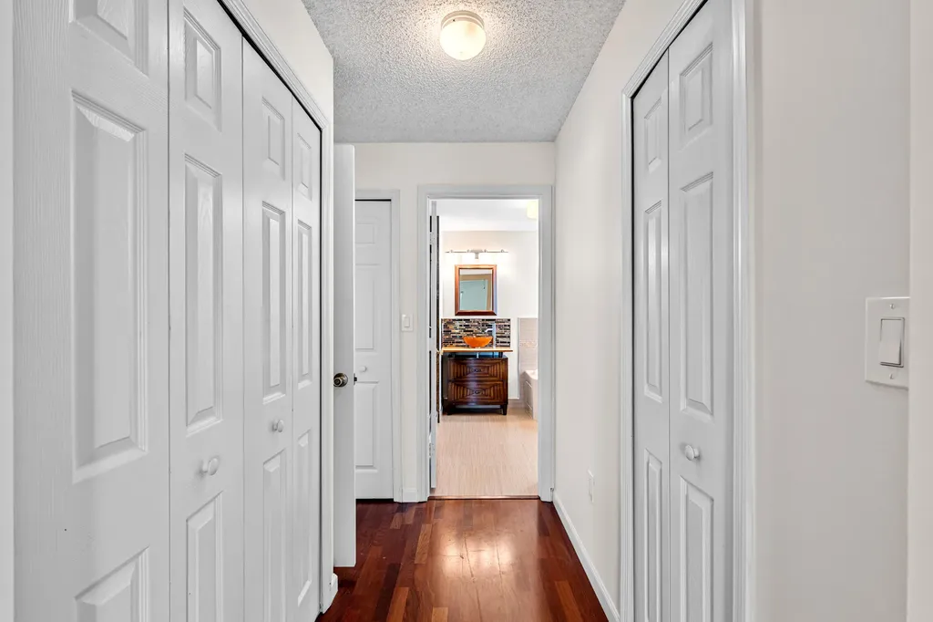 376 E Royal Cove Circle Davie FL 33325