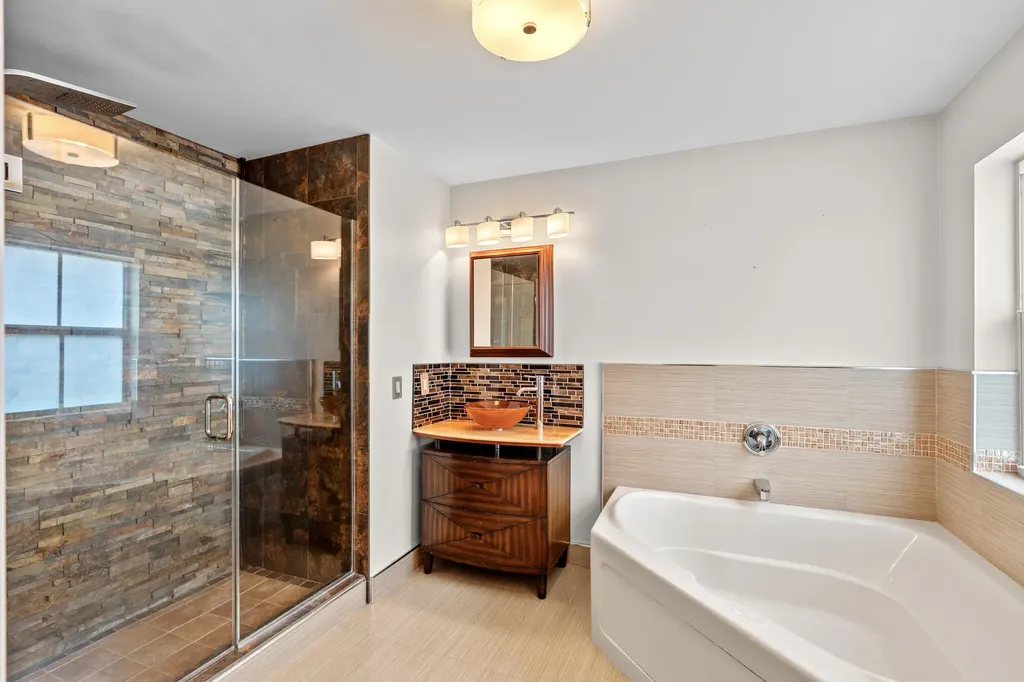 376 E Royal Cove Circle Davie FL 33325