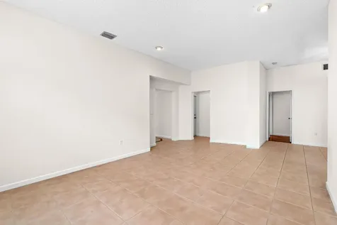 376 E Royal Cove Circle Davie FL 33325