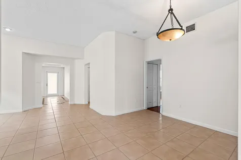 376 E Royal Cove Circle Davie FL 33325