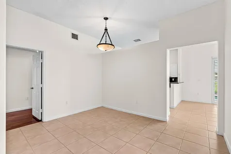 376 E Royal Cove Circle Davie FL 33325