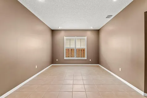 376 E Royal Cove Circle Davie FL 33325