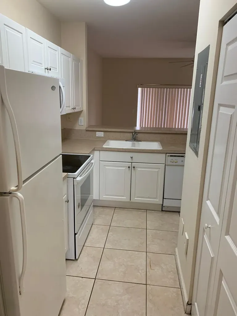 1650 NE 33 Road Homestead FL 33033