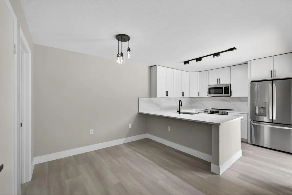246 Charter Way West Palm Beach FL 33407
