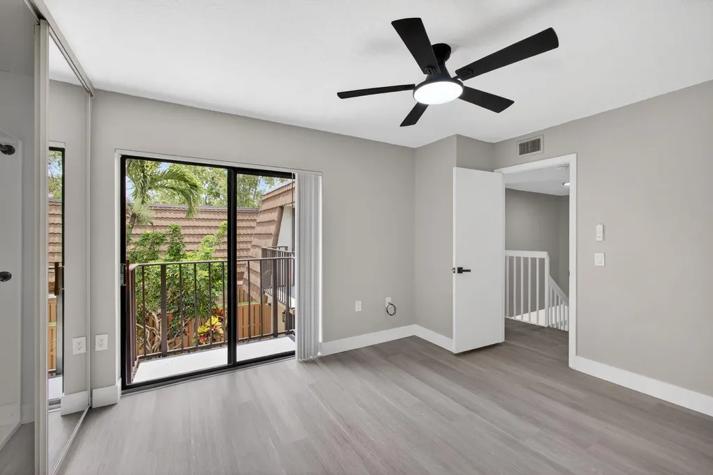 246 Charter Way West Palm Beach FL 33407