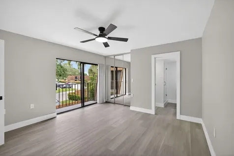 246 Charter Way West Palm Beach FL 33407