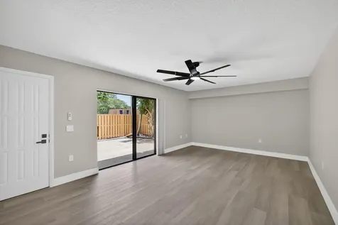 246 Charter Way West Palm Beach FL 33407