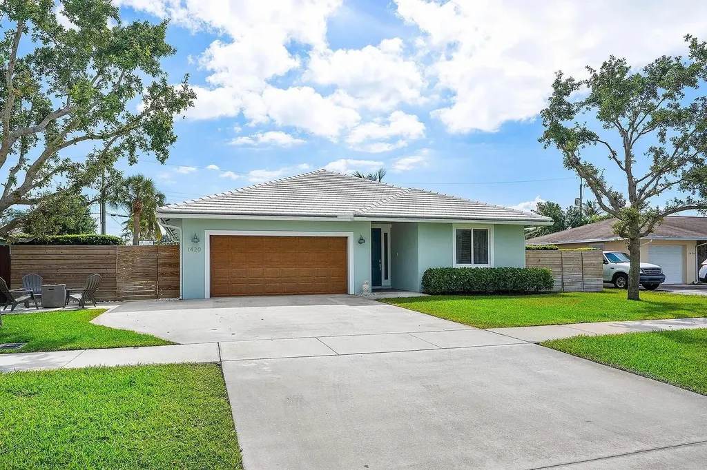 1420 High Ridge Road Lake Worth Beach FL 33461