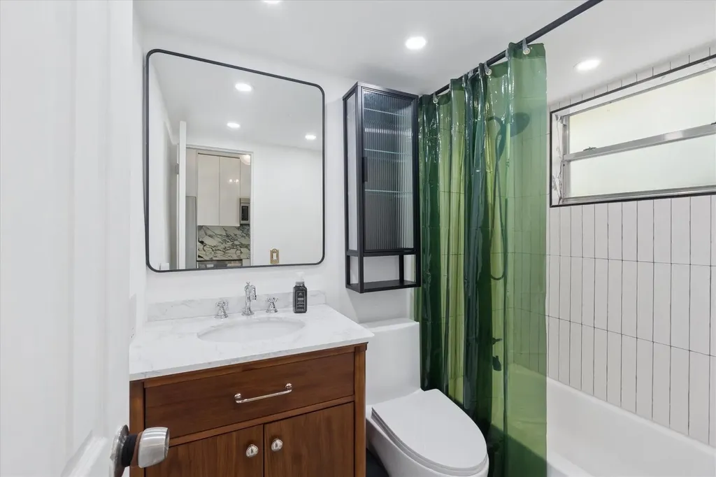 851 Meridian Avenue Miami Beach FL 33139